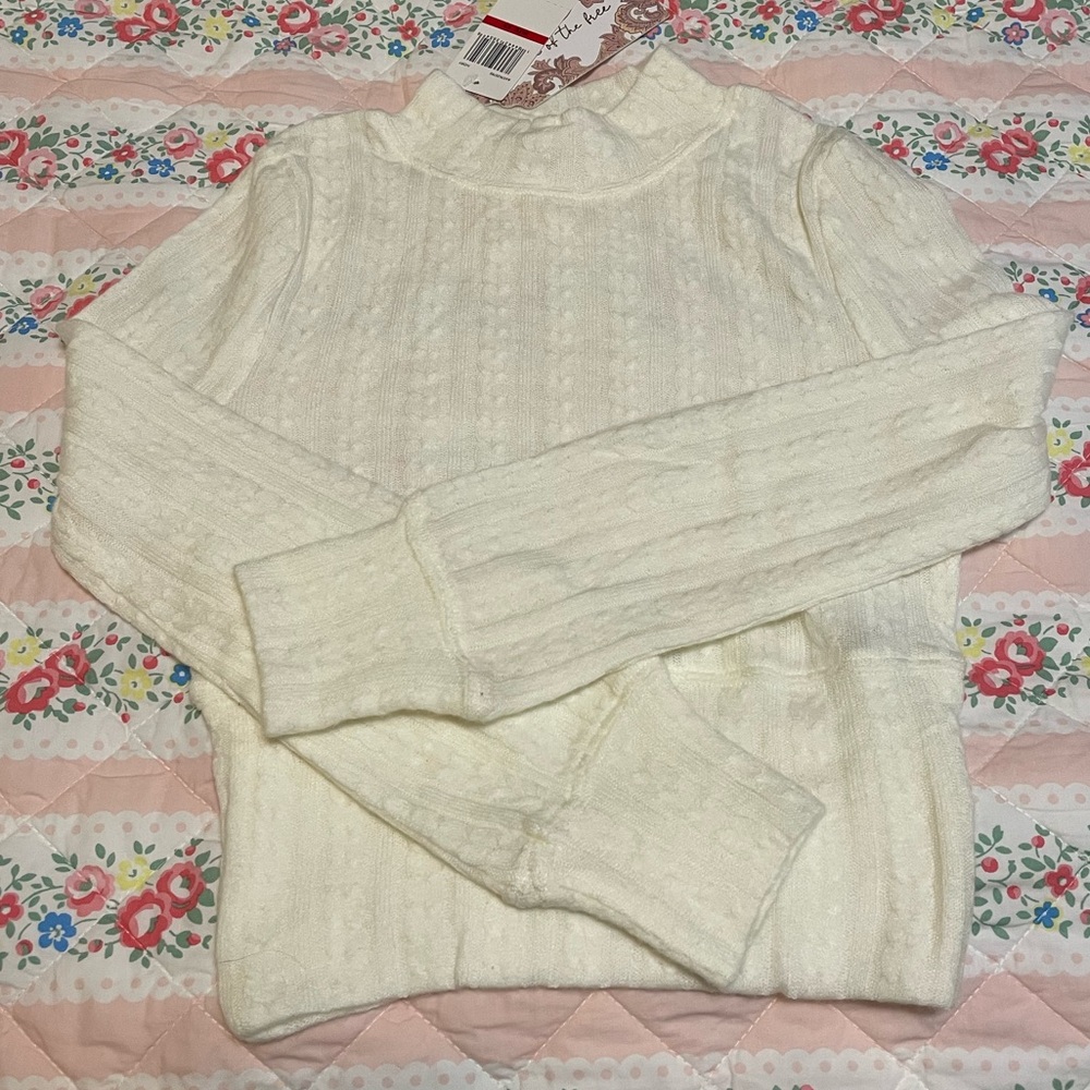 Band of the Free Mock-neck Sweater Size Extra Small NWT